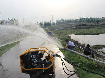 Why choose hydraulic trash pump instead of engine drived water pump