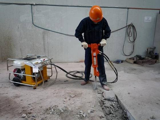 Why choose handheld hydraulic tools for municipal maintenance